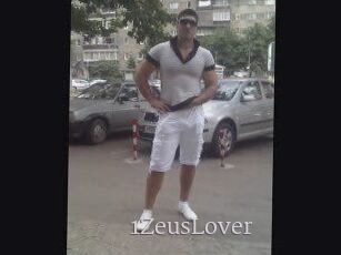 1ZeusLover