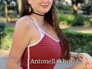 Antonellaa_hot