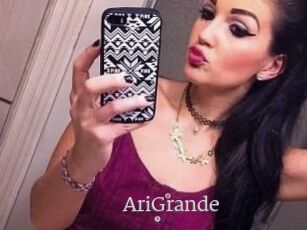 AriGrande