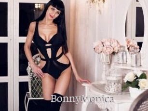 Bonny_Monica