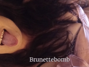 Brunettebomb