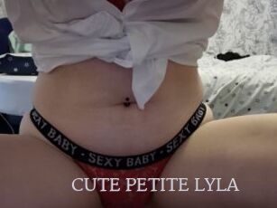 CUTE_PETITE_LYLA