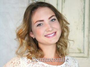 Demuresmile