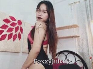 FoxxyJulia18