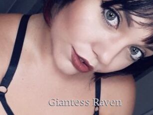 Giantess_Raven