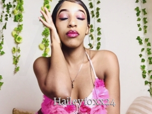 Haileyfoxx24