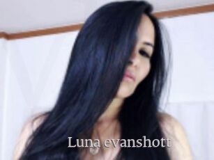 Luna_evanshott