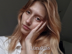 Lunakiss