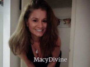 Macy_Divine