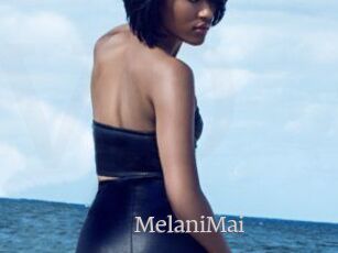 MelaniMai