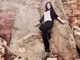 Mia19