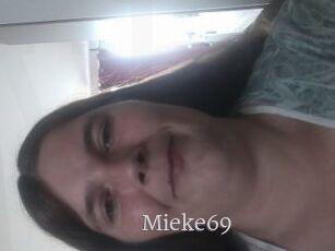 Mieke69