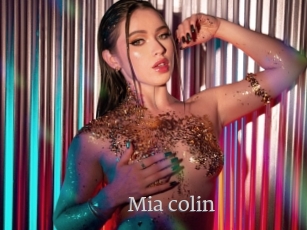 Mia_colin