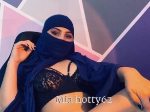 Mia_hotty62