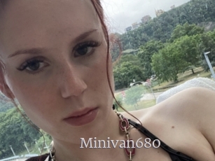 Minivan680