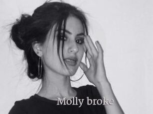 Molly_broke
