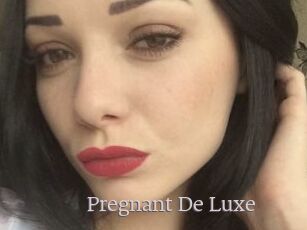 Pregnant_De_Luxe