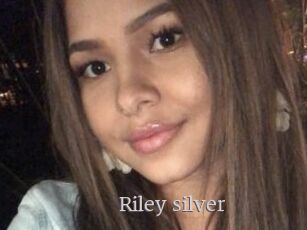 Riley_silver