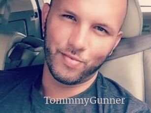 TommmyGunner