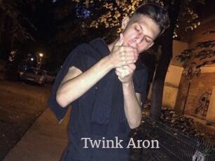 Twink_Aron
