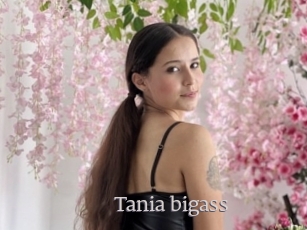 Tania_bigass