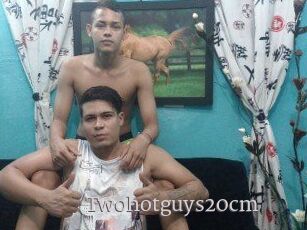 Twohotguys20cm